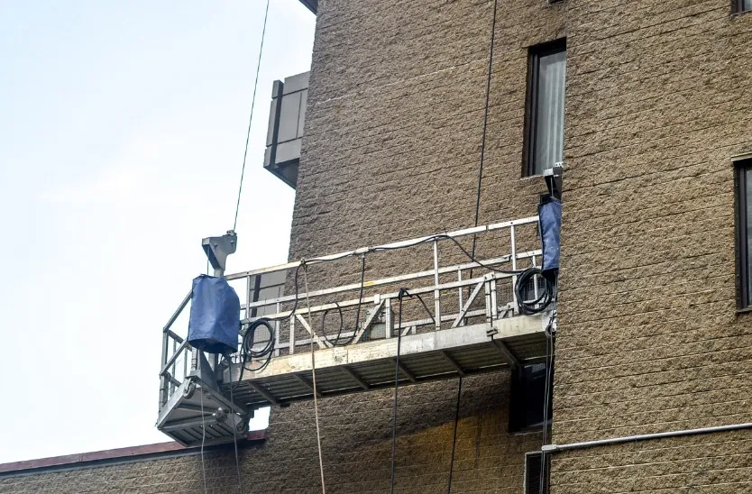 Instalación de sistema SATE de aislamiento térmico en fachada en Murcia
